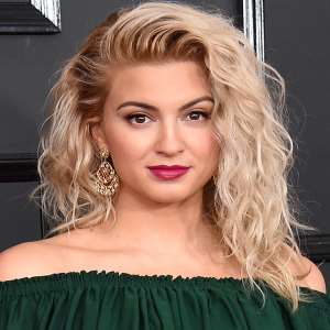 Tori Kelly